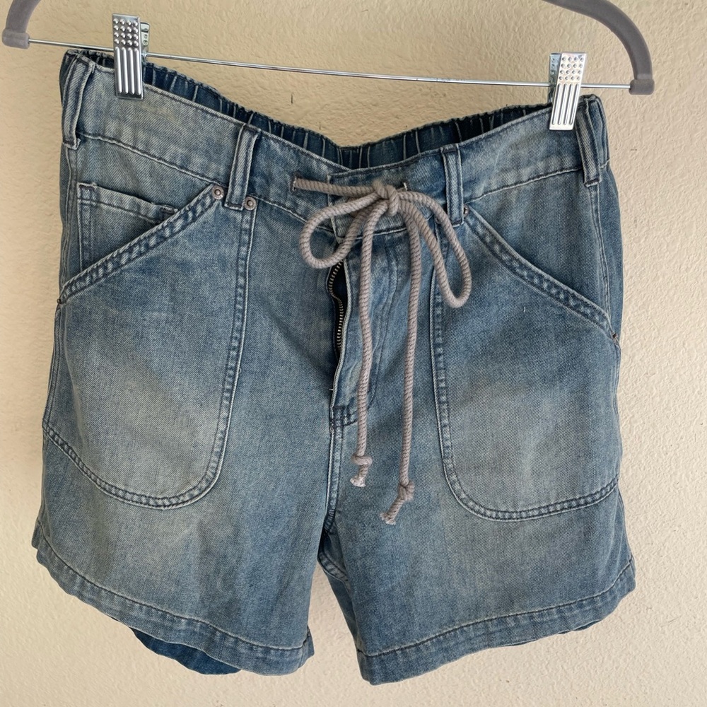 Neuflora Denim shorts.